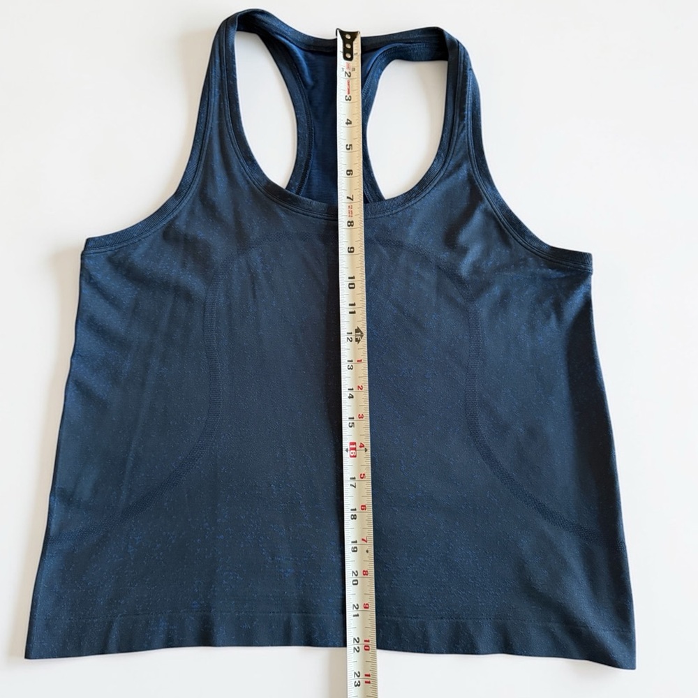 Lululemon EUC Swiftly Tech Racerback Tank Top 2.0 Waist Length Size 10 Blue - Picture 14 of 15
